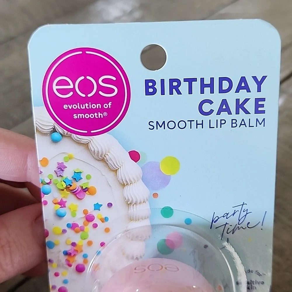 NWT EOS Birthday Cake Lip Balm Sphere